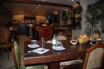 加梅里亚豪华酒店 酒店