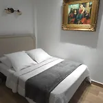 Camelia Prestige - Place De La Nation Hotel 2*