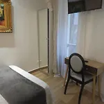 Hotel Camelia Prestige - Place De La Nation 2*