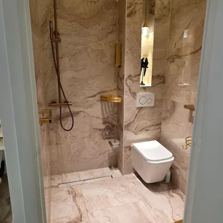 Camelia Prestige - Place De La Nation Paris