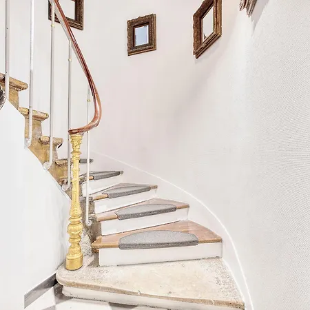 Hotel Camelia Prestige - Place De La Nation 2*