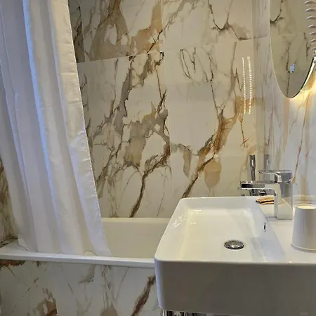 Camelia Prestige - Place De La Nation 2* Parigi
