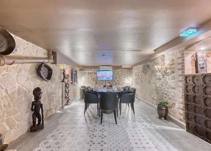 Hotel Camelia Prestige - Place De La Nation 2*