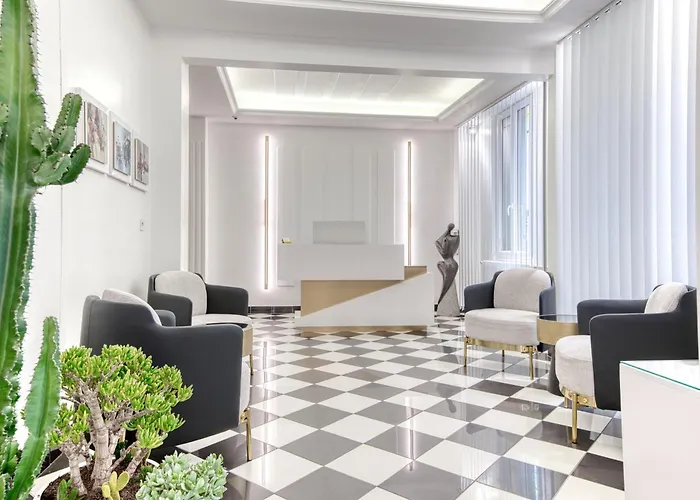 Camelia Prestige - Place De La Nation 2*