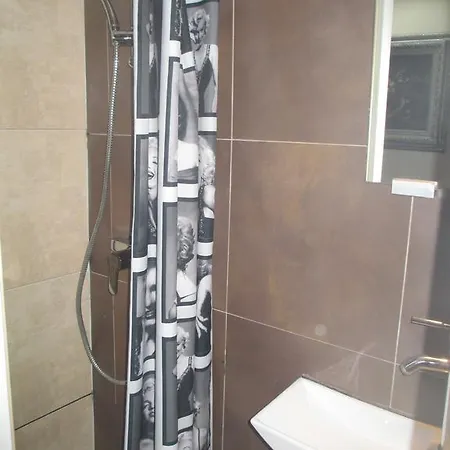 Camelia Prestige - Place De La Nation Paris