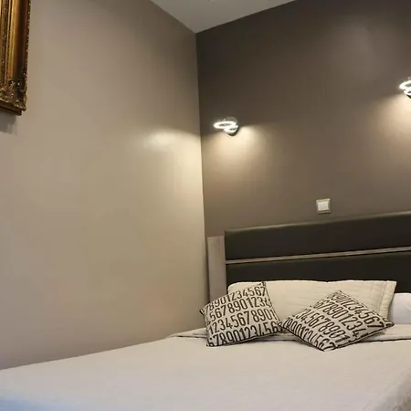 Hotel Camelia Prestige - Place De La Nation