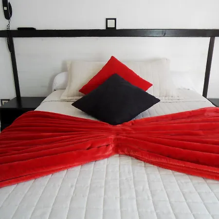 Hotel Camelia Prestige - Place De La Nation 2*
