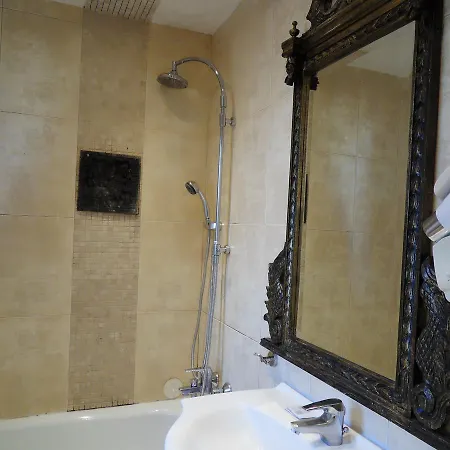 Camelia Prestige - Place De La Nation Hotel